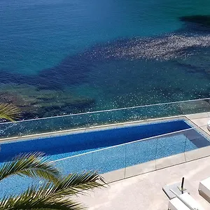 La Calanque Hotel